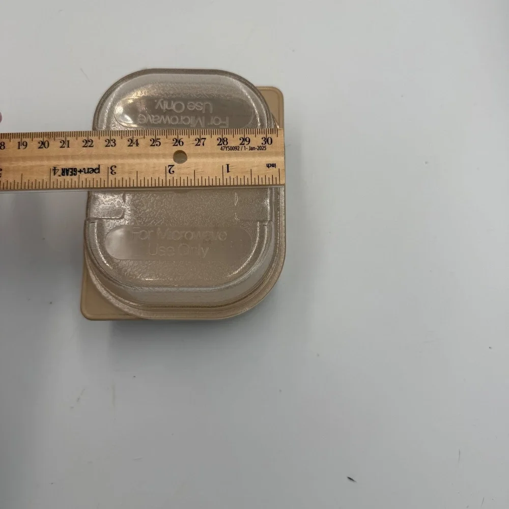 Anchor Hocking Micro-Ware Tan Rectangular Baking Dish with Lid PH 503/W1